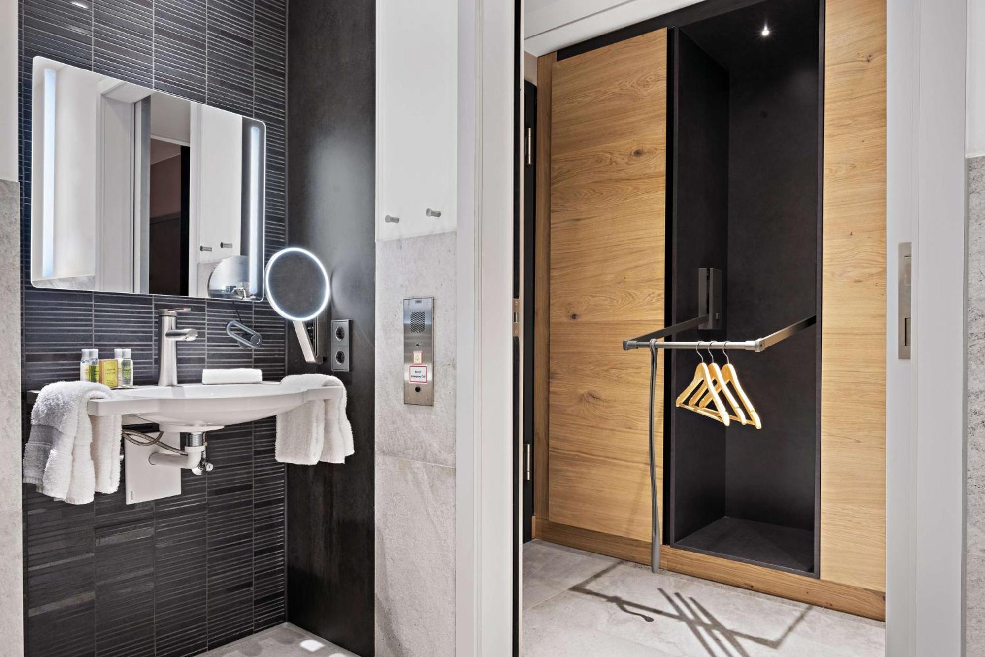 Hilton Munich Airport Hotel Schwaig bei Nürnberg Buitenkant foto