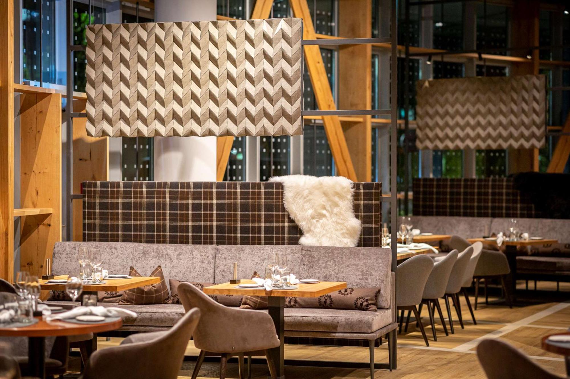Hilton Munich Airport Hotel Schwaig bei Nürnberg Buitenkant foto